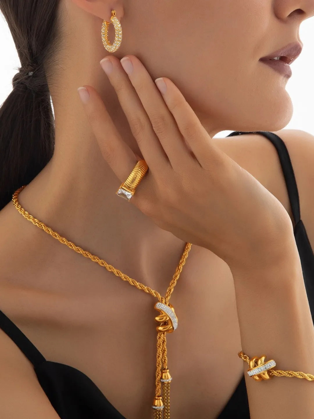 KNOT CHARM SET