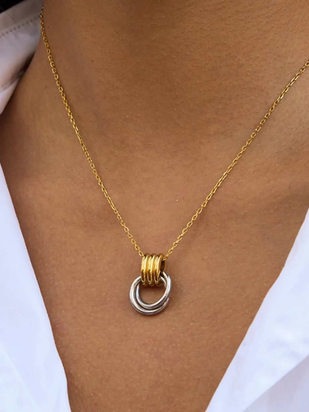MULTI-TONE NECKLACE