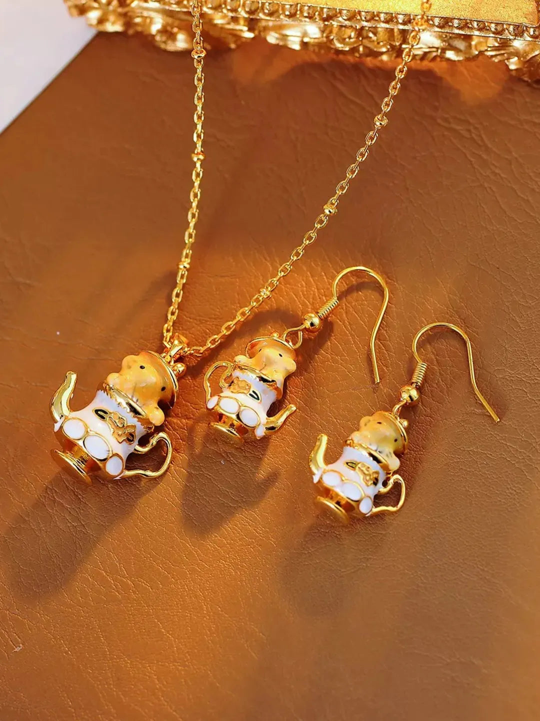 TEAPOT CHIPMUNK SET