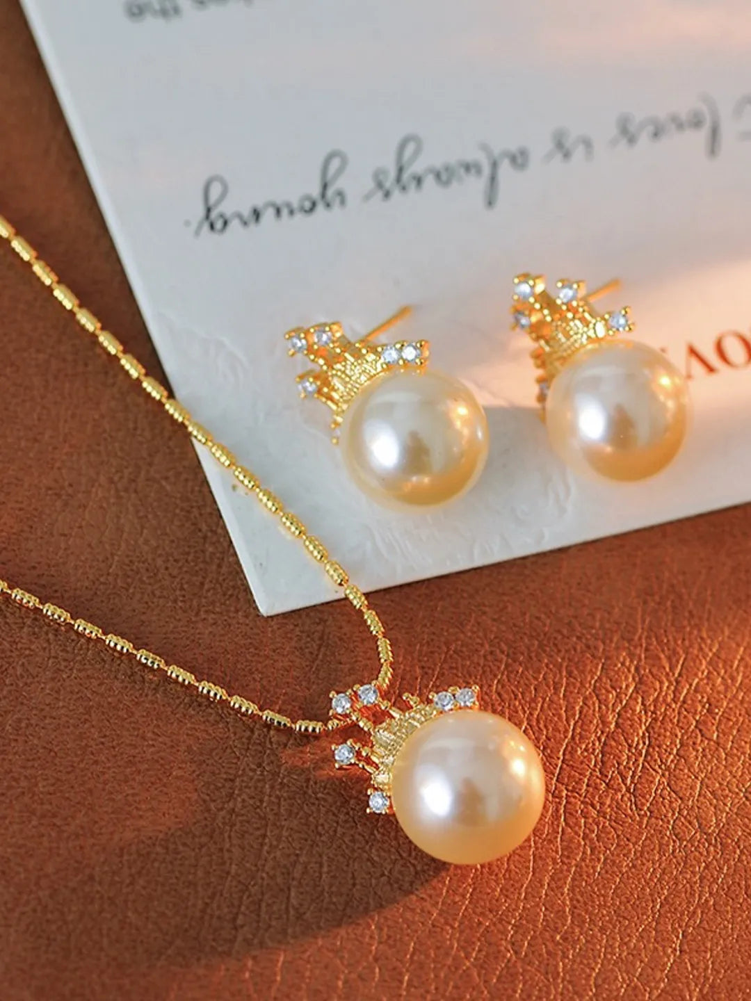 CROWN PEARL SET