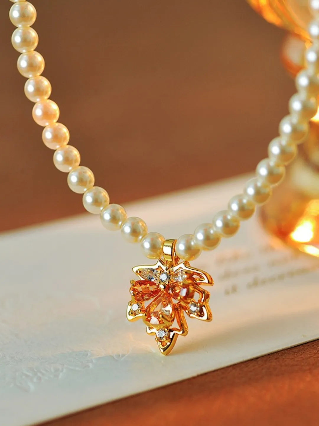 MAPLE PEARL NECKLACE