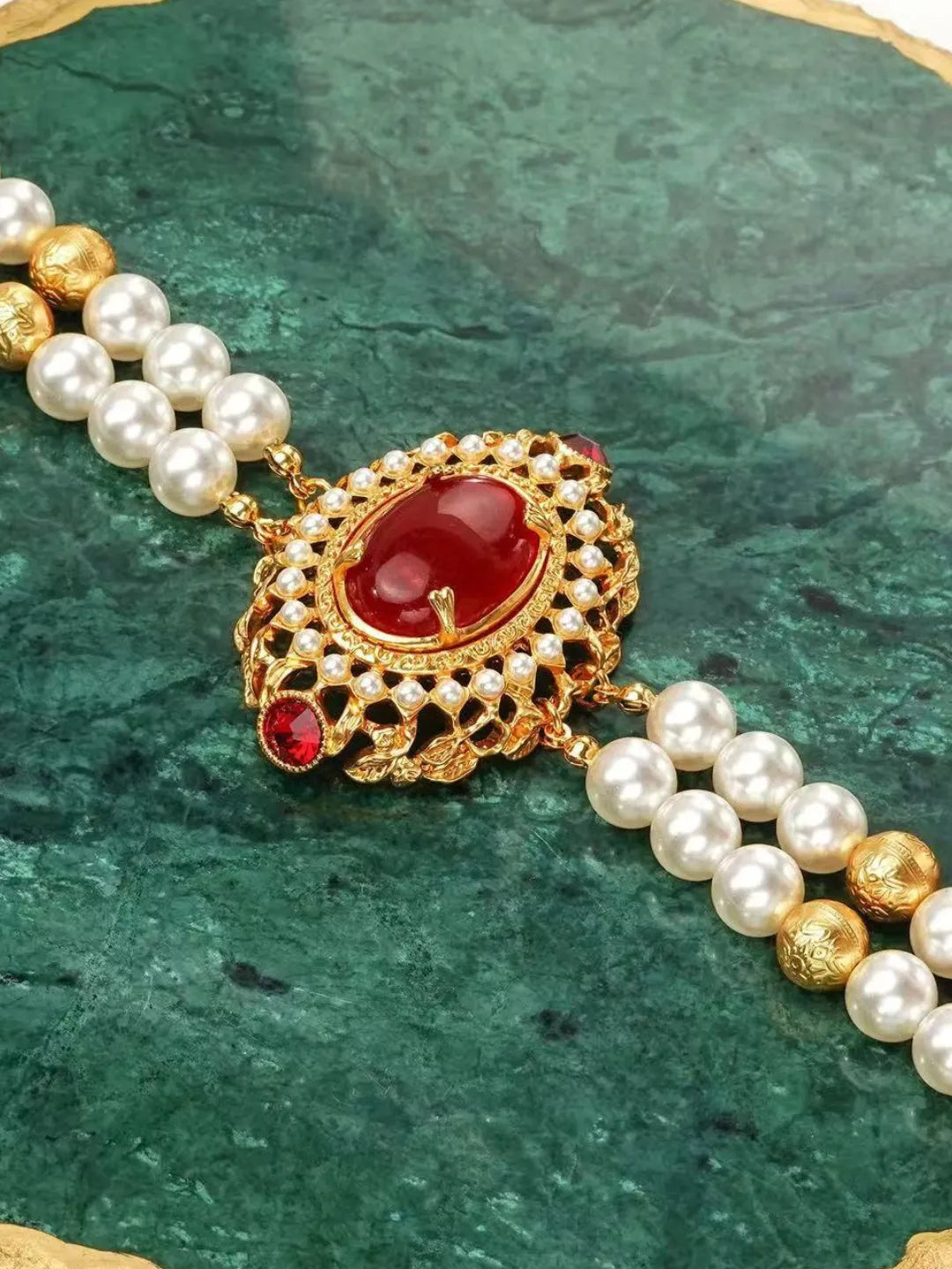 VINTAGE PEARL SET