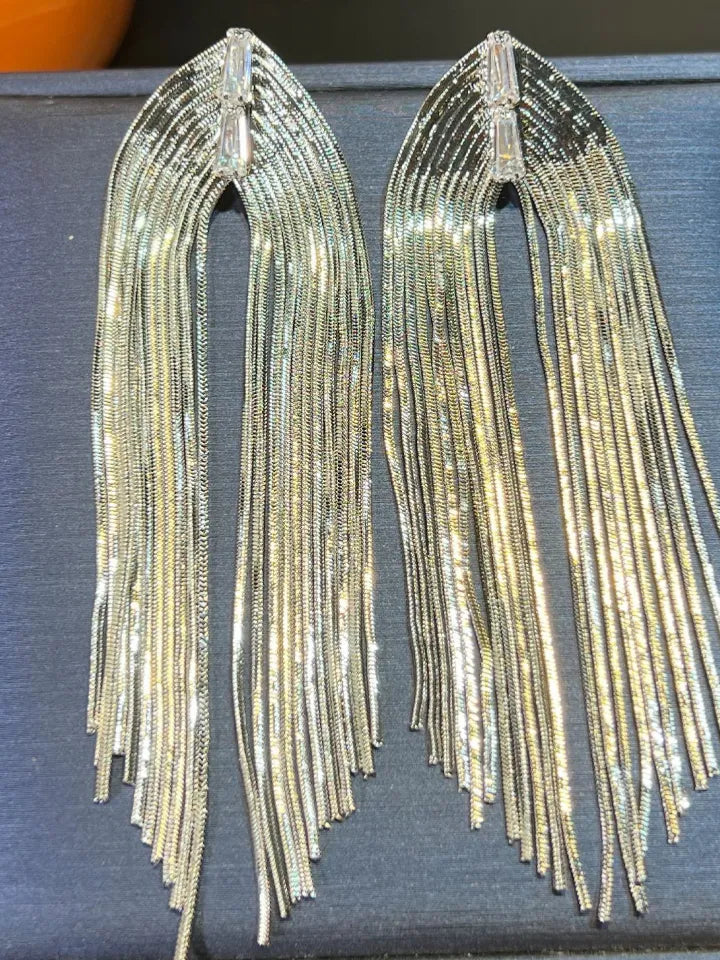 LONG TASSEL EARRINGS