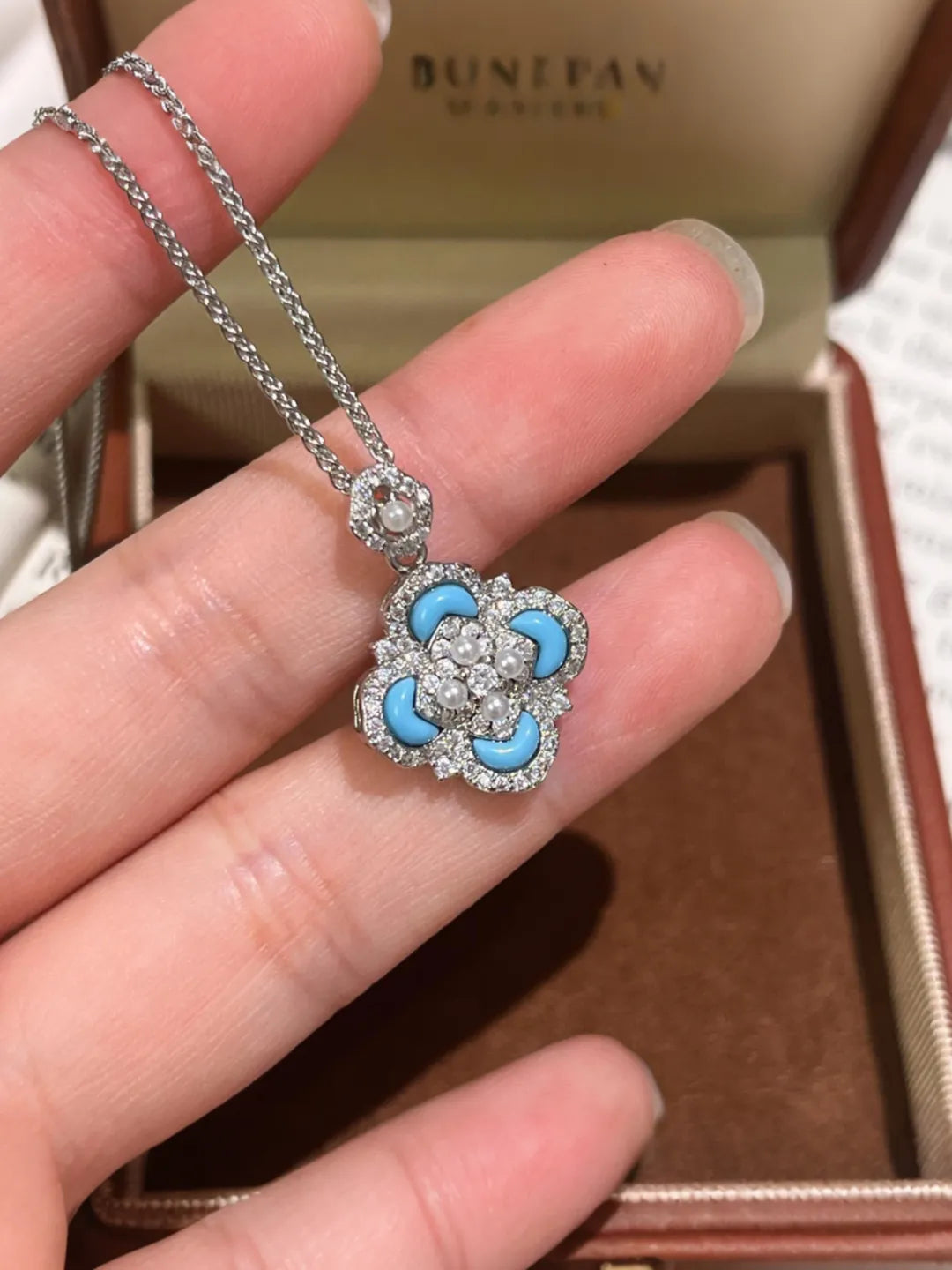 PEARL CLOVER SET