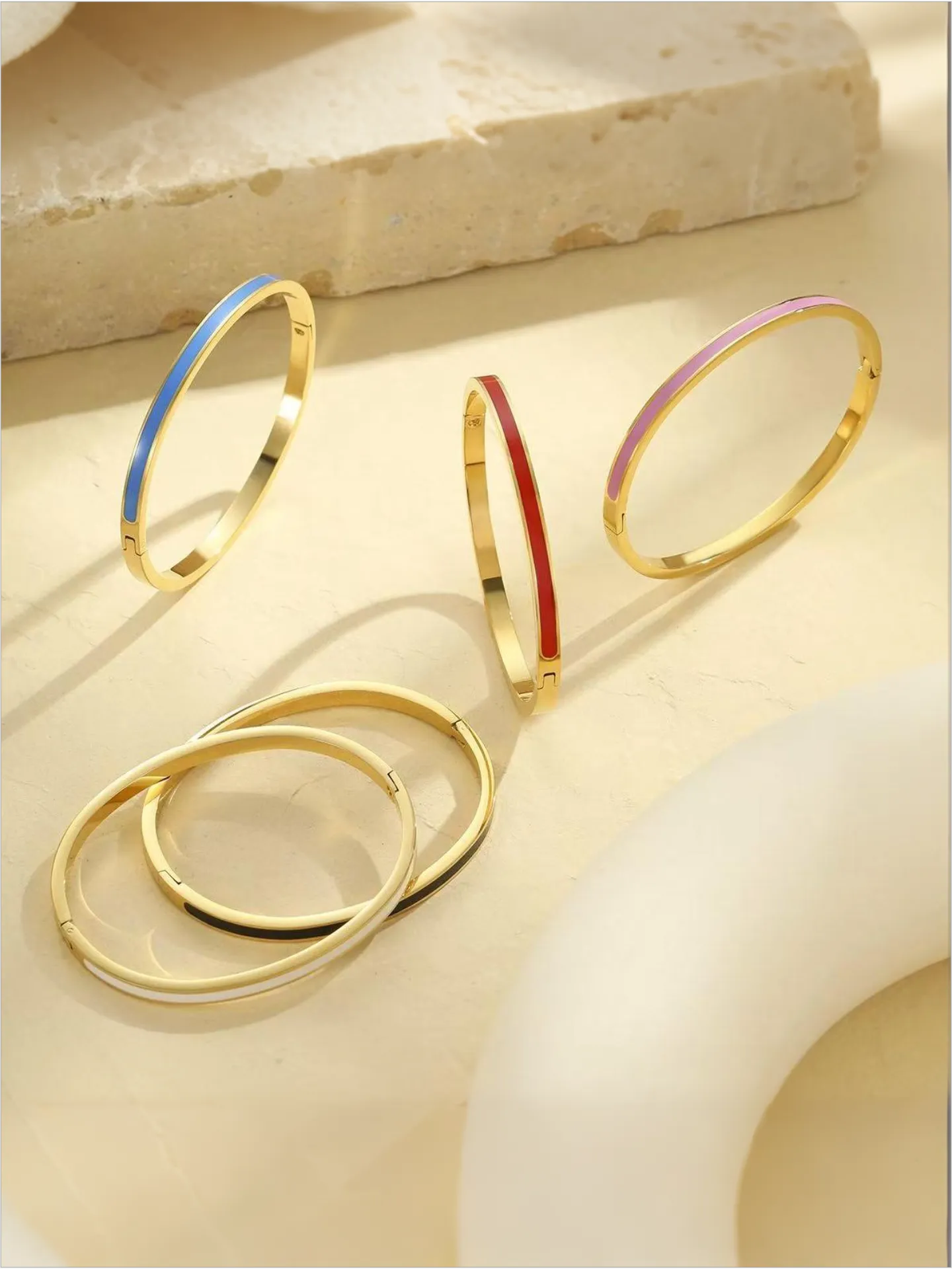 MILA ENAMEL CUFF
