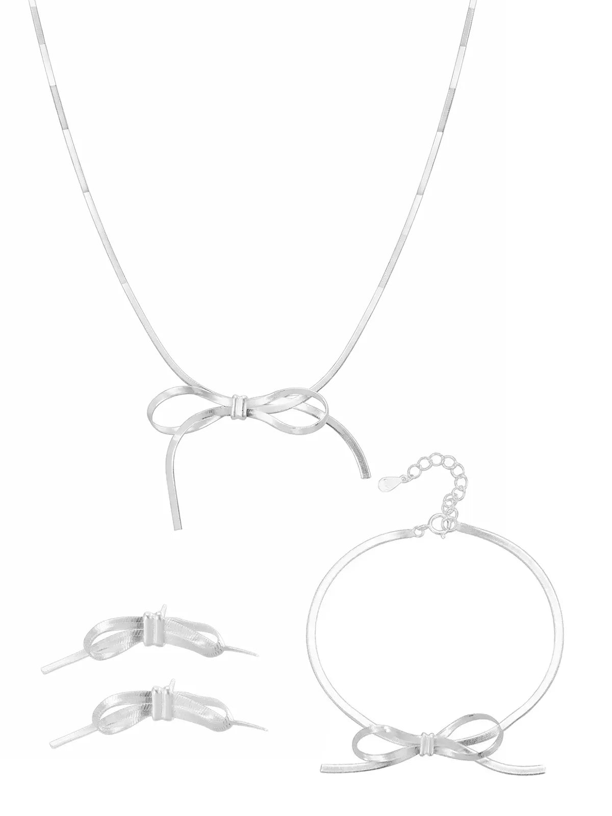 ブレードボウネックレス