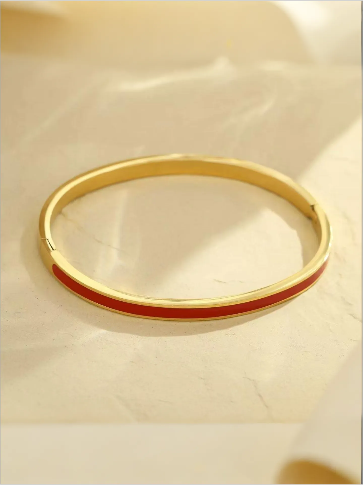 MILA ENAMEL CUFF