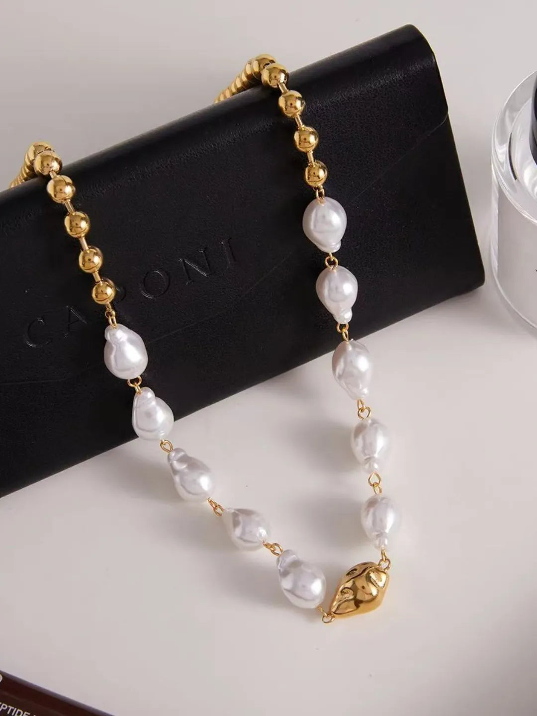 PEARL CHIC NECKLACE