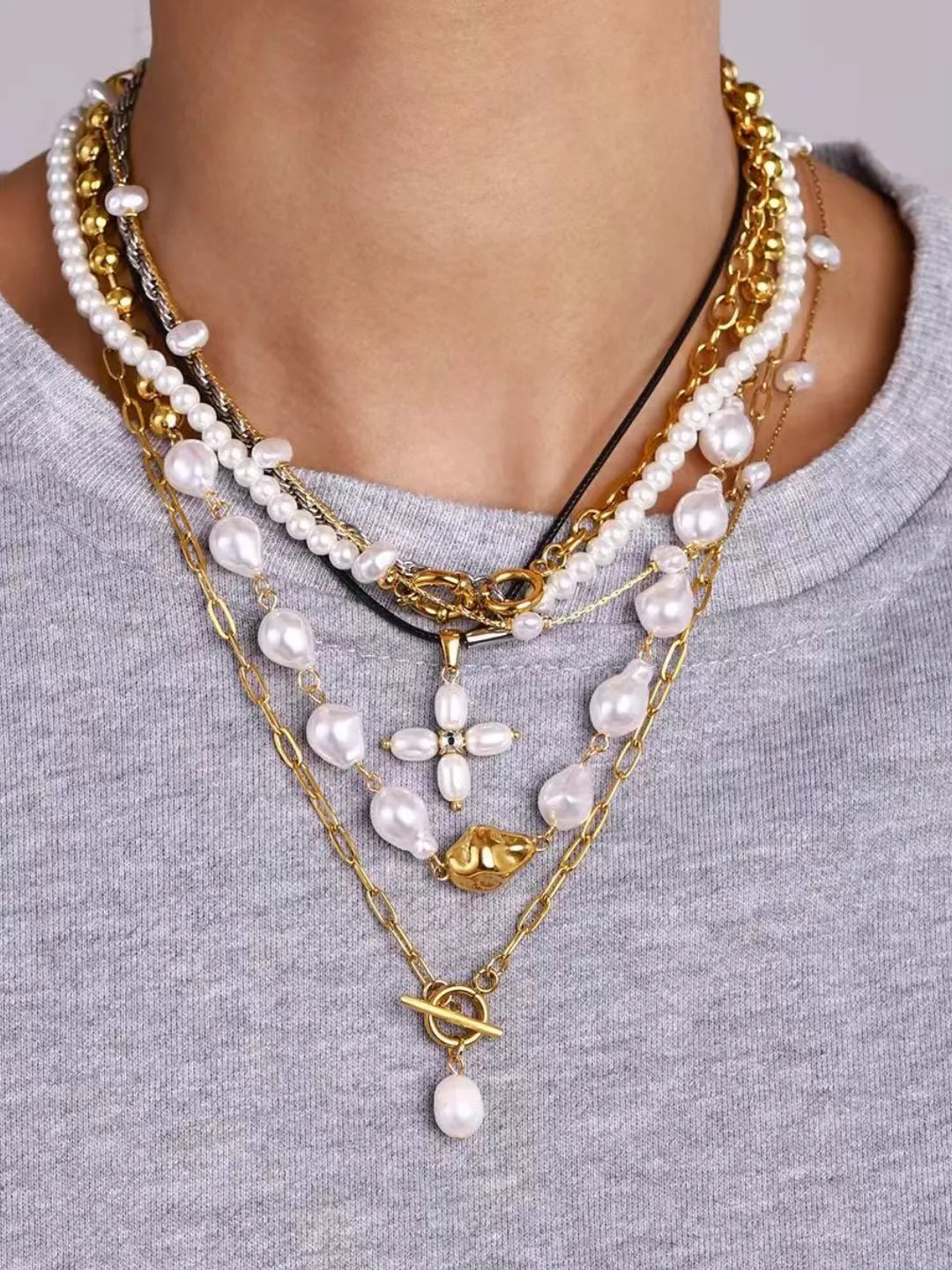 PEARL CHIC NECKLACE