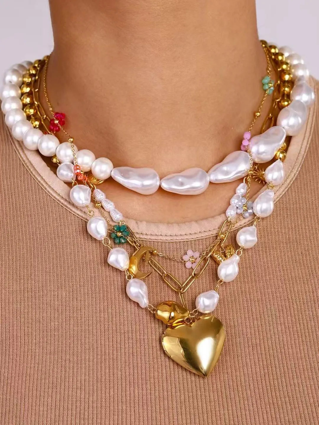 PEARL CHIC NECKLACE