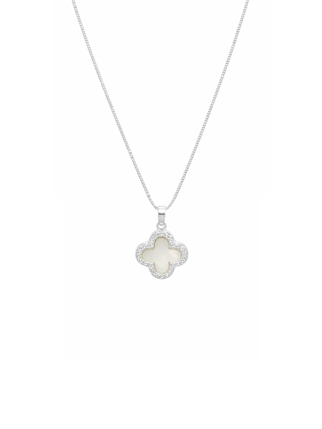 クローバーネックレス