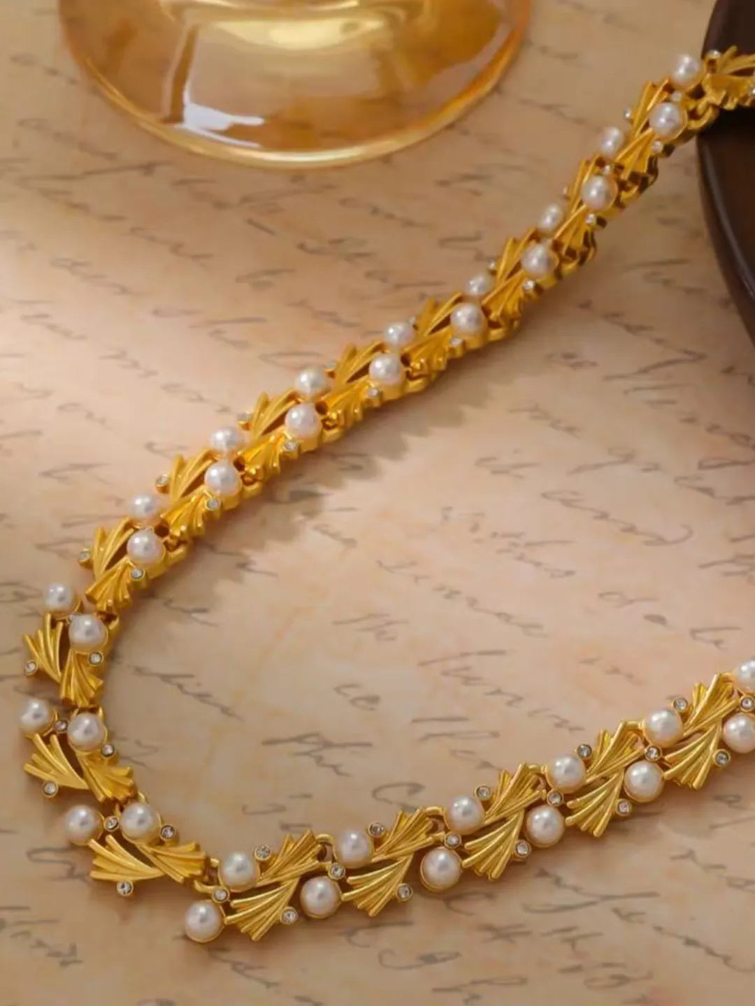 ANTIQUE BLOSSOM PEARL NECKLACE