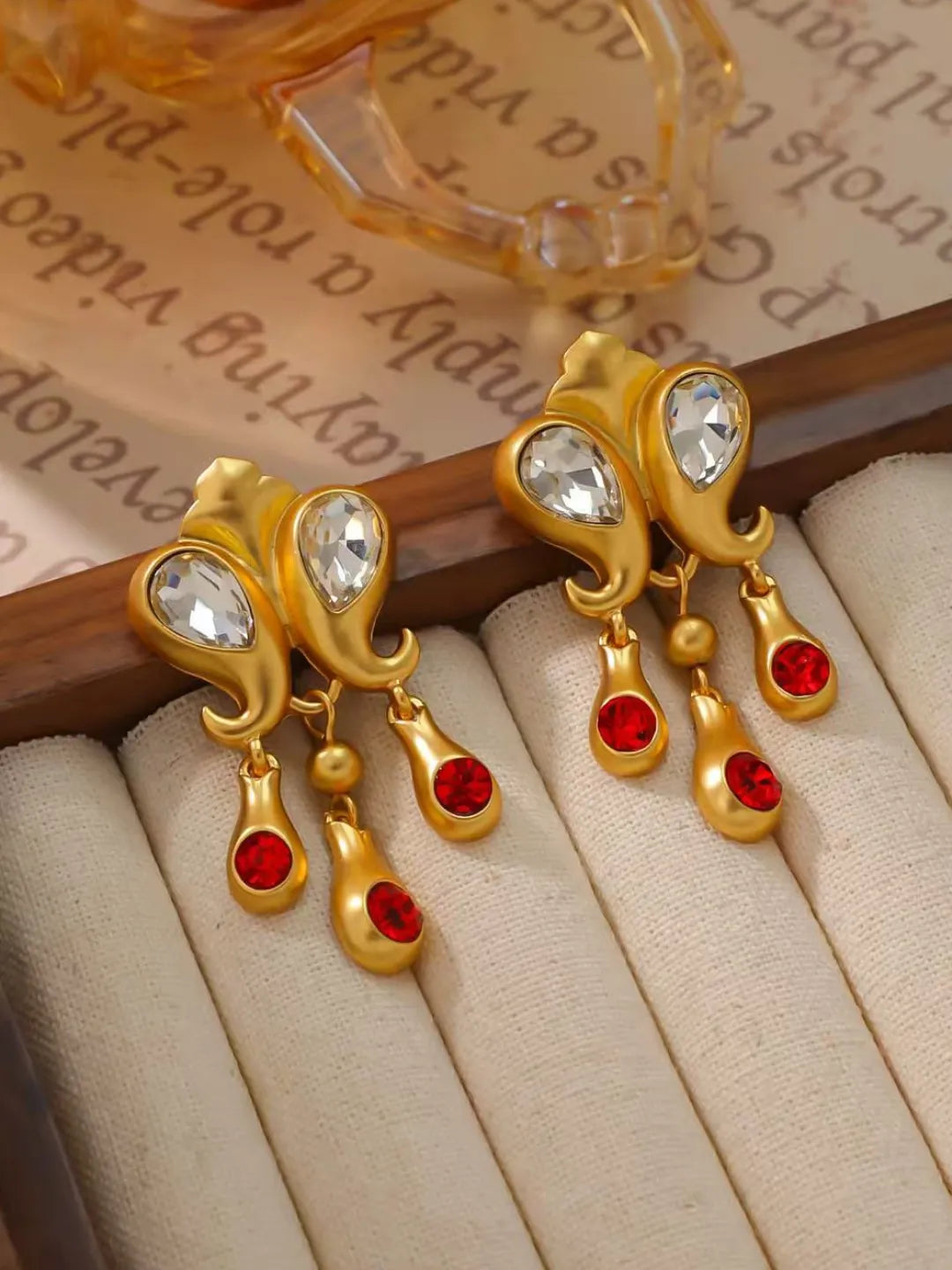 BAROQUE PALACE JEWELRY SET