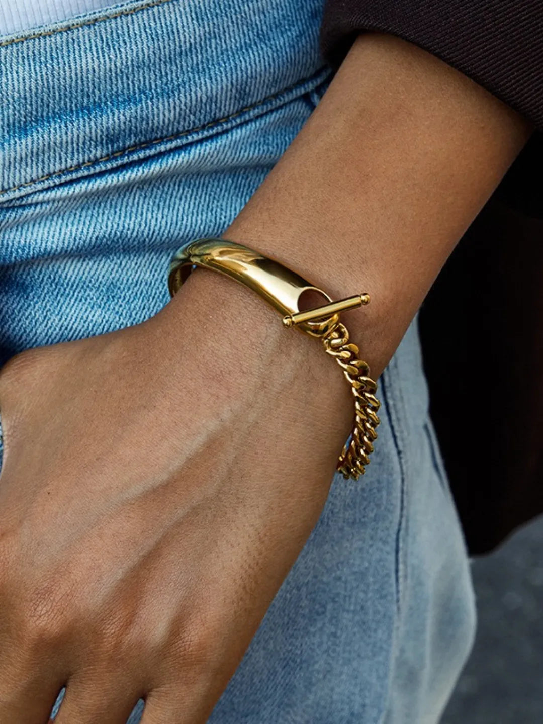 TOGGLE BANGLE