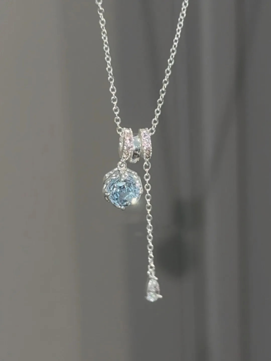 ROSE TASSEL SILVER NECKLACE