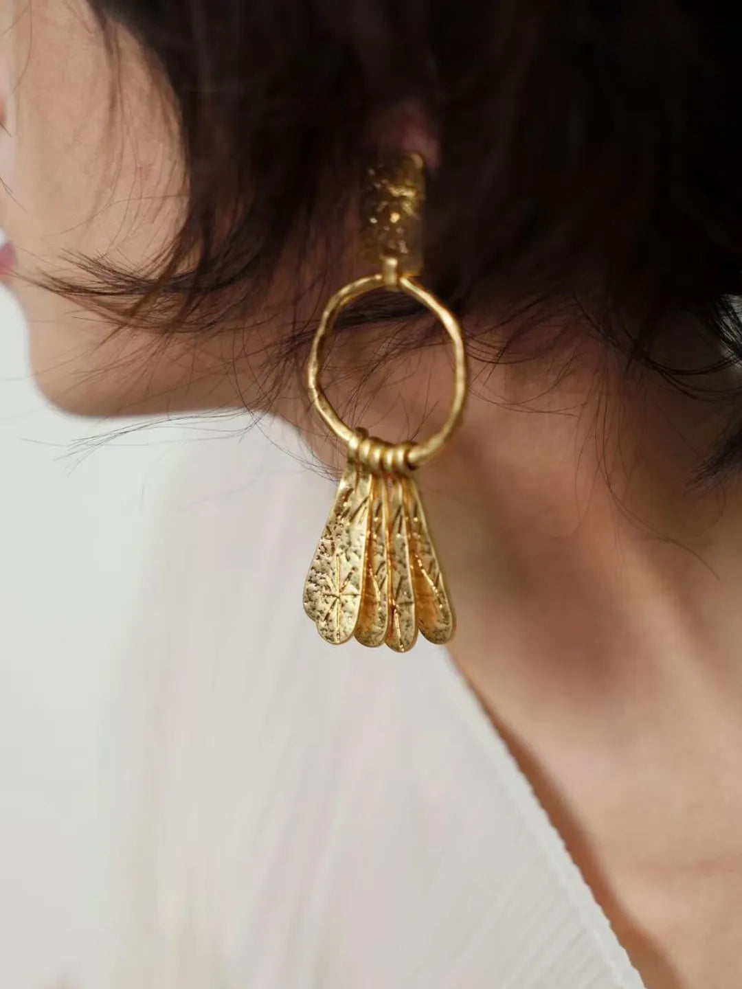 VINTAGE HEXAGRAM EAR CUFF