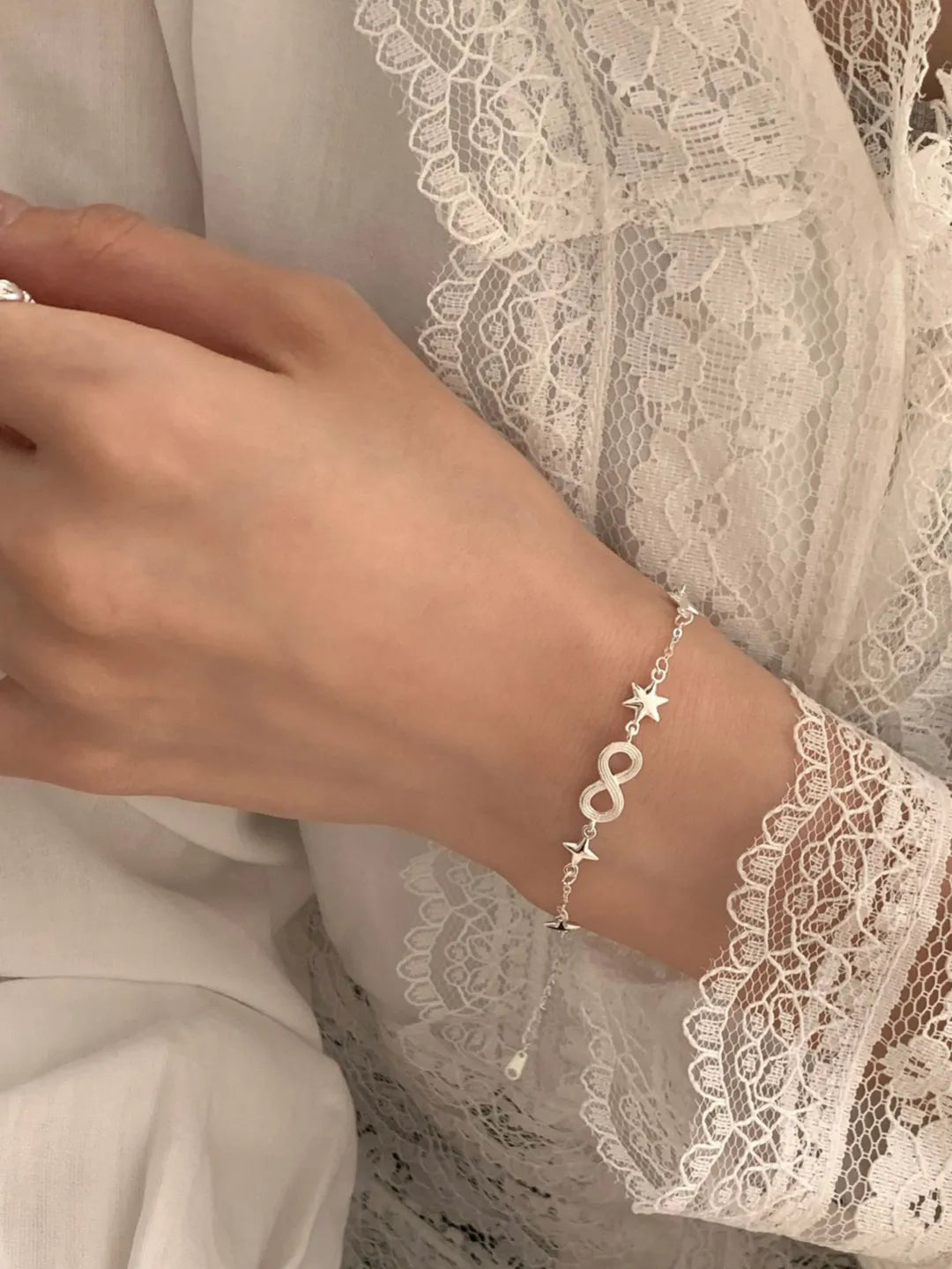 PUFF HEART BRACELET