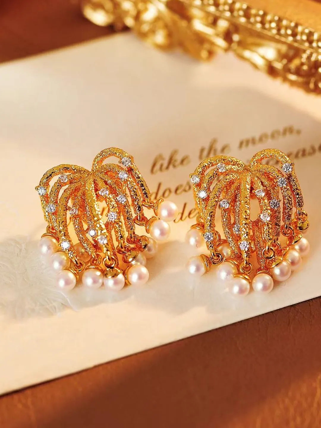 FIREWORK PEARL EARRINGS