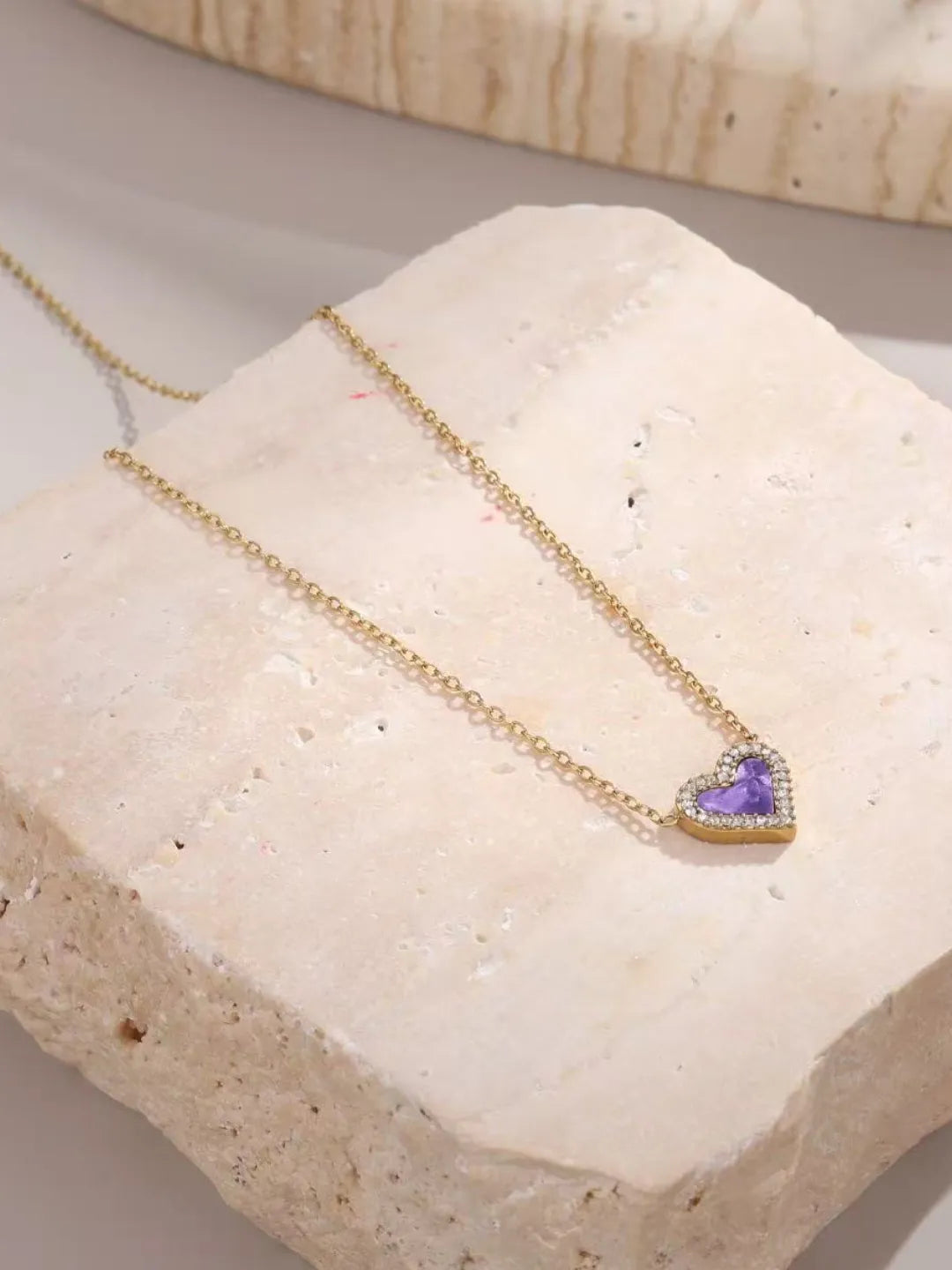 PAVE HEART NECKLACE