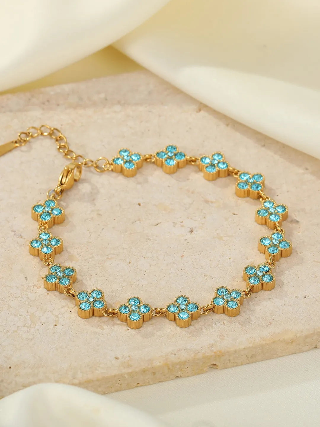 GOLDEN BLOOM BRACELET