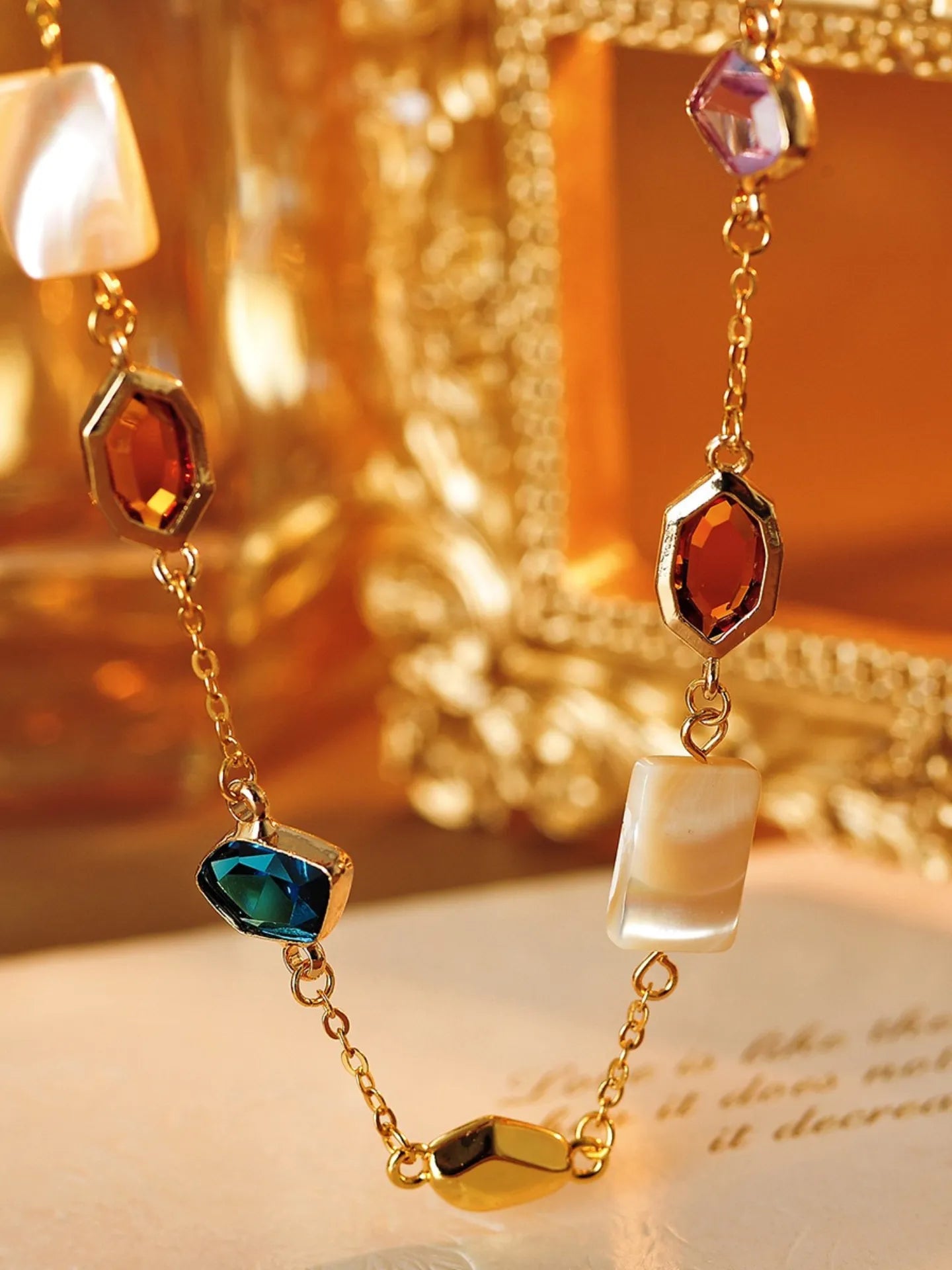 GEM COVE NECKLACE|