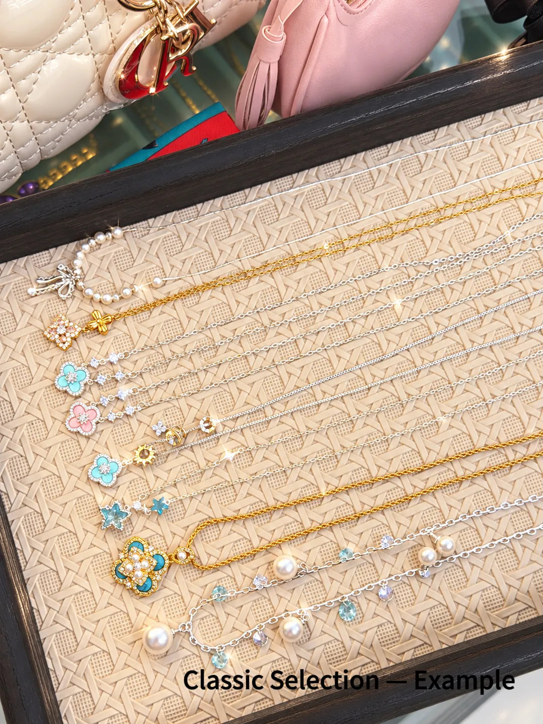 QUEEN’S LUXE SCOOP