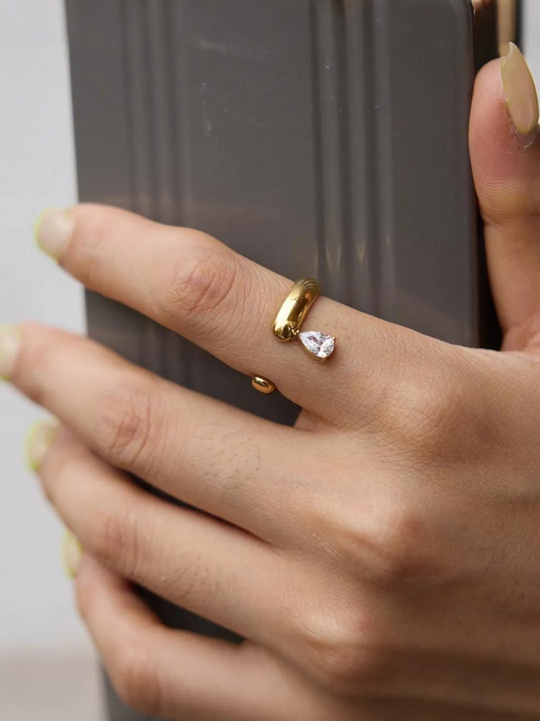 SPARKLE RING