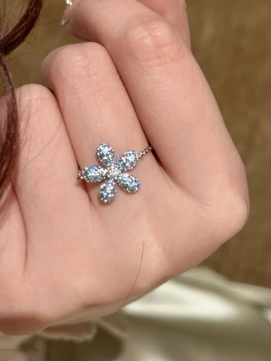 DOPAMINE FLOWER RING