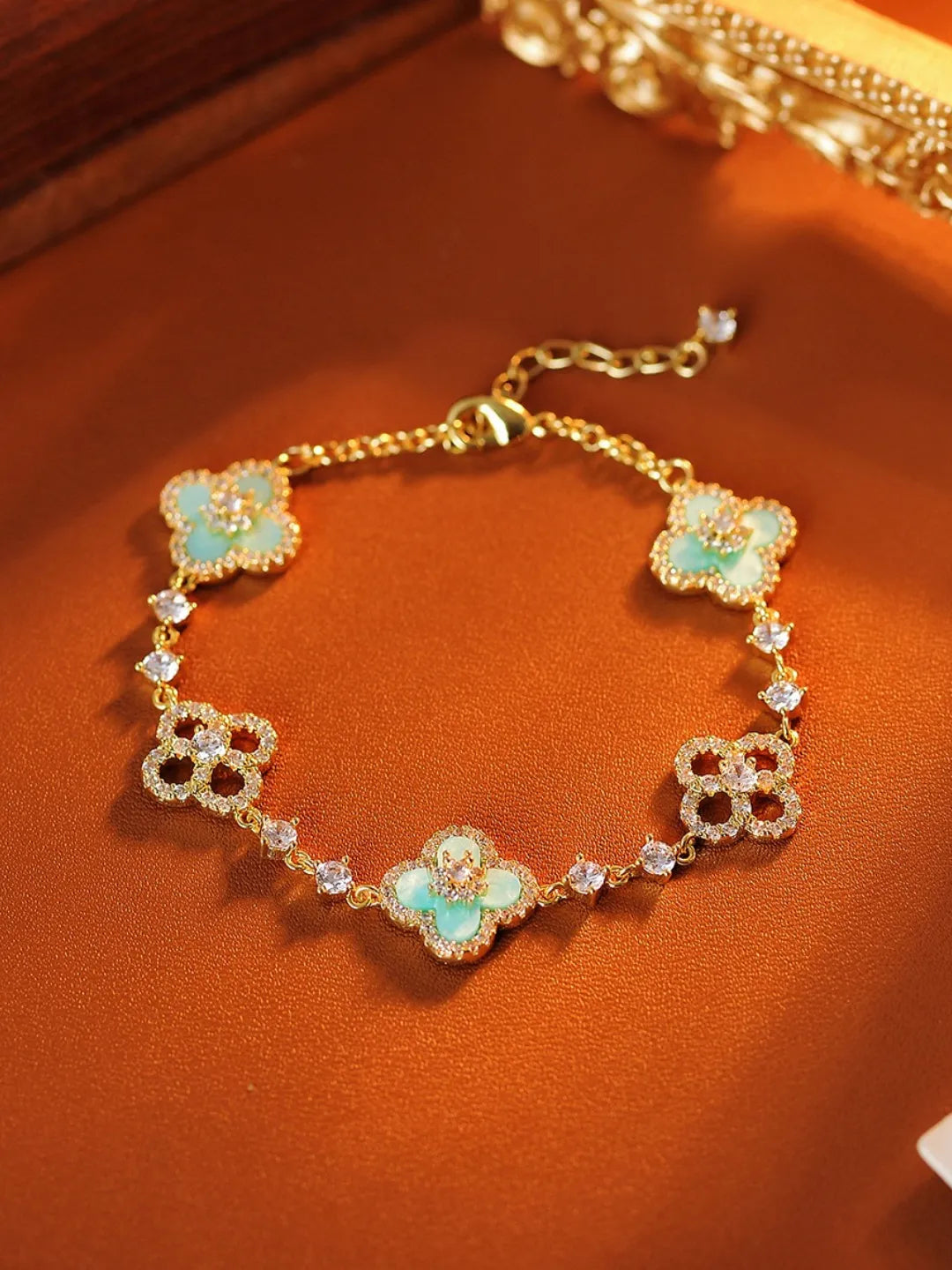 CELESTE PEARL BRACELET