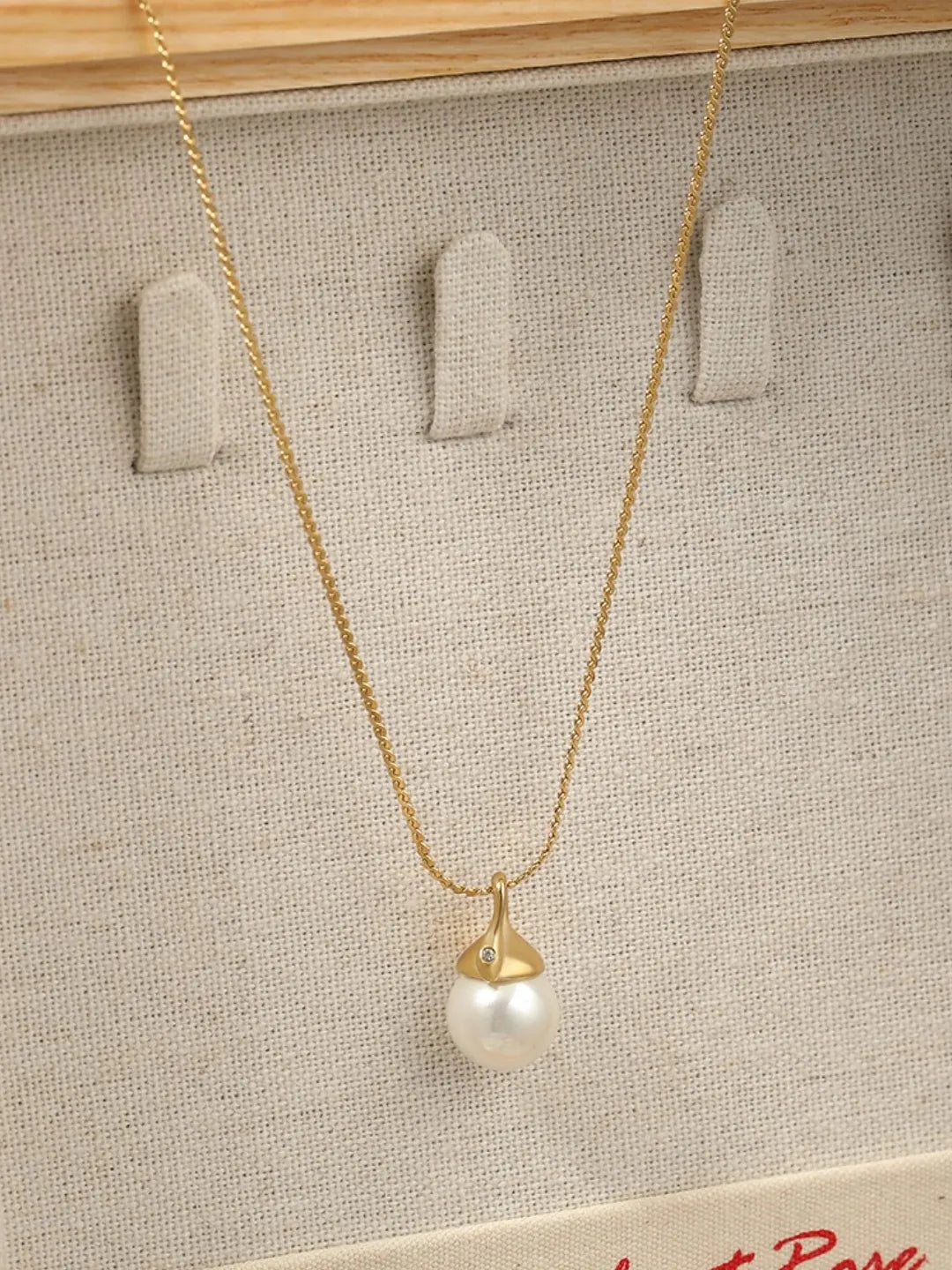 SOFT PEARL CHARM