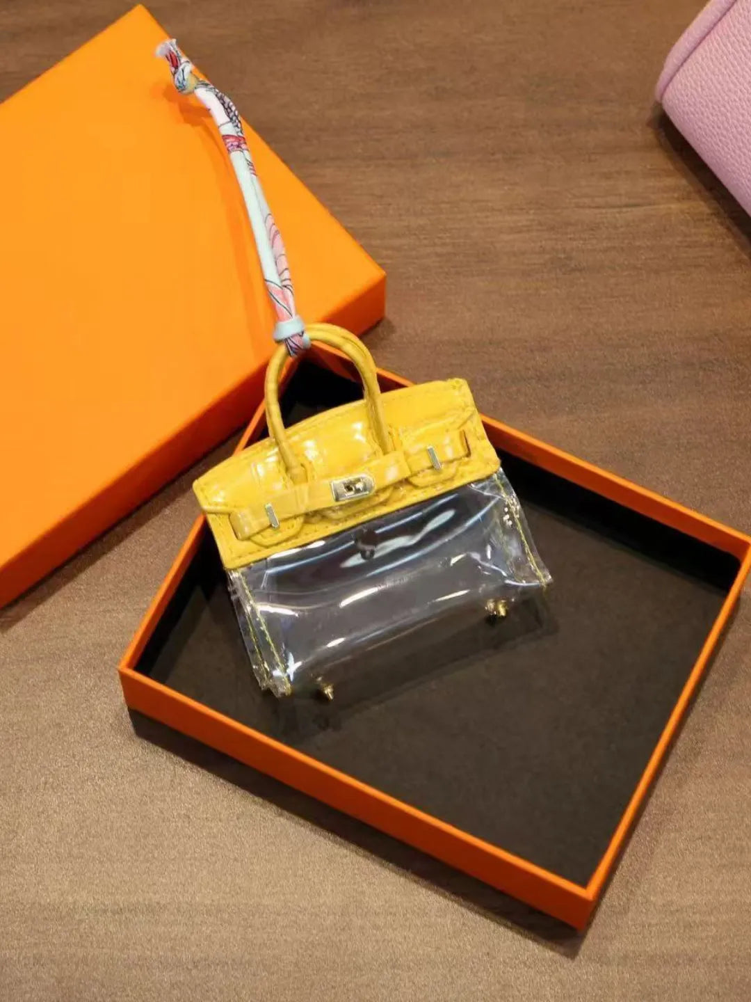 CLEAR TEXTURE BAG