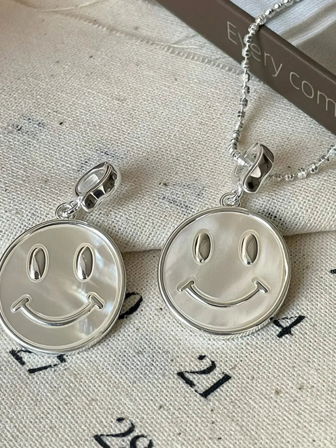 MOP SMILEY PENDANT
