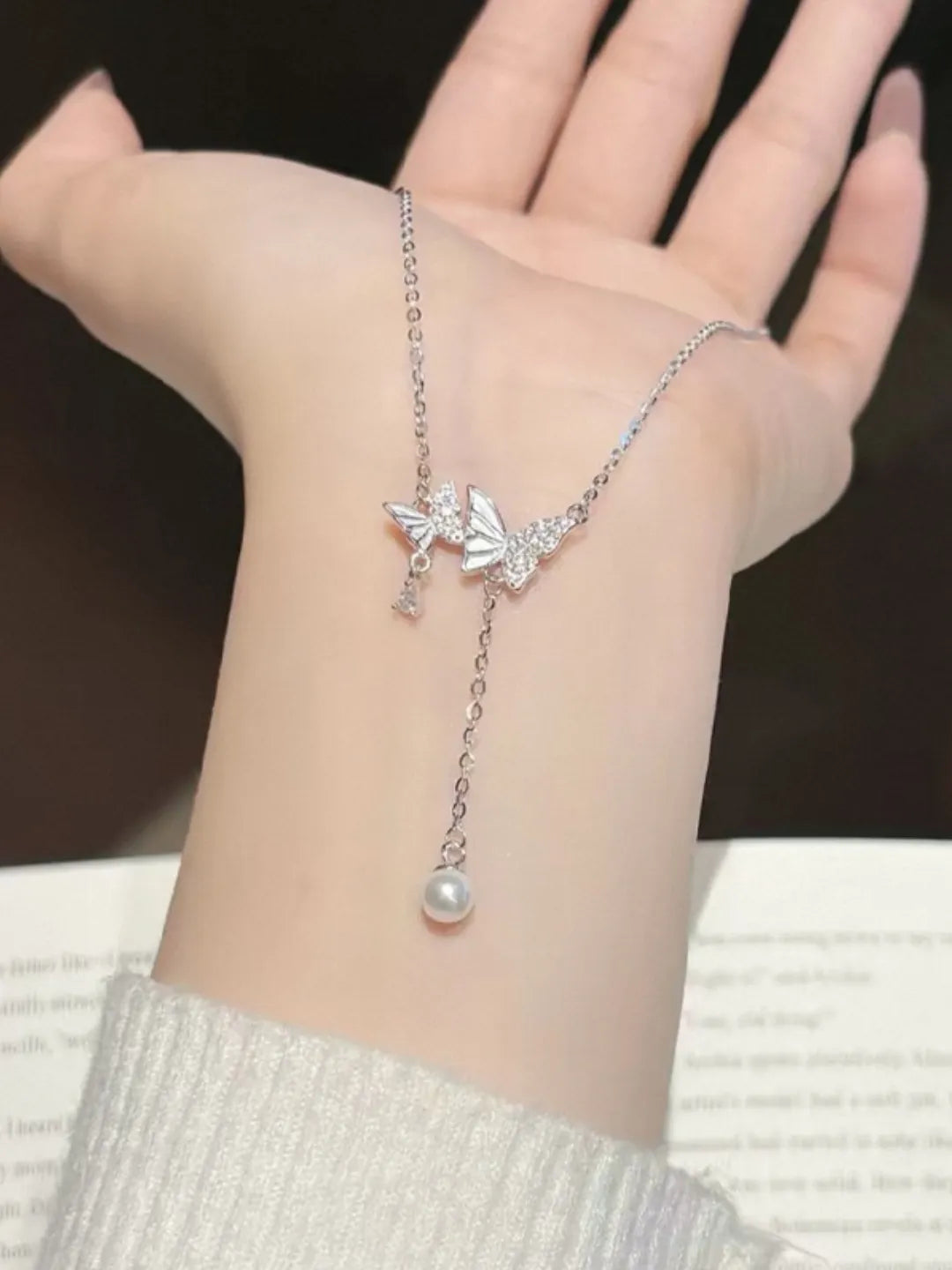 SHIMMER BUTTERFLY NECKLACE