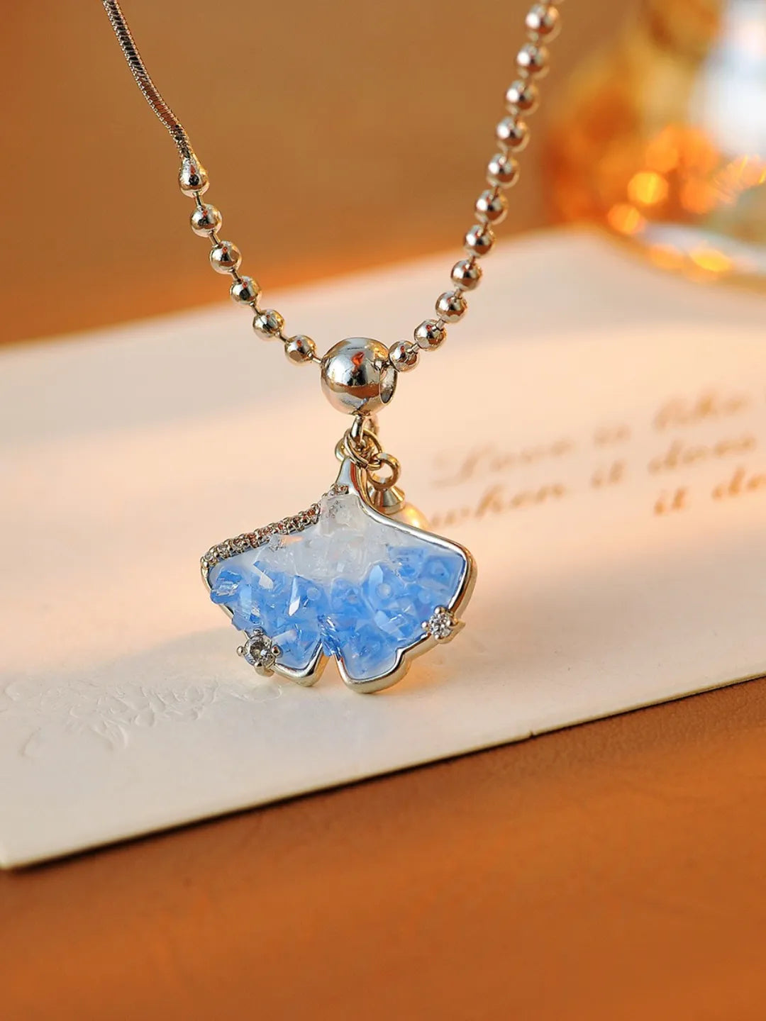 CRYSTAL GINKGO NECKLACE