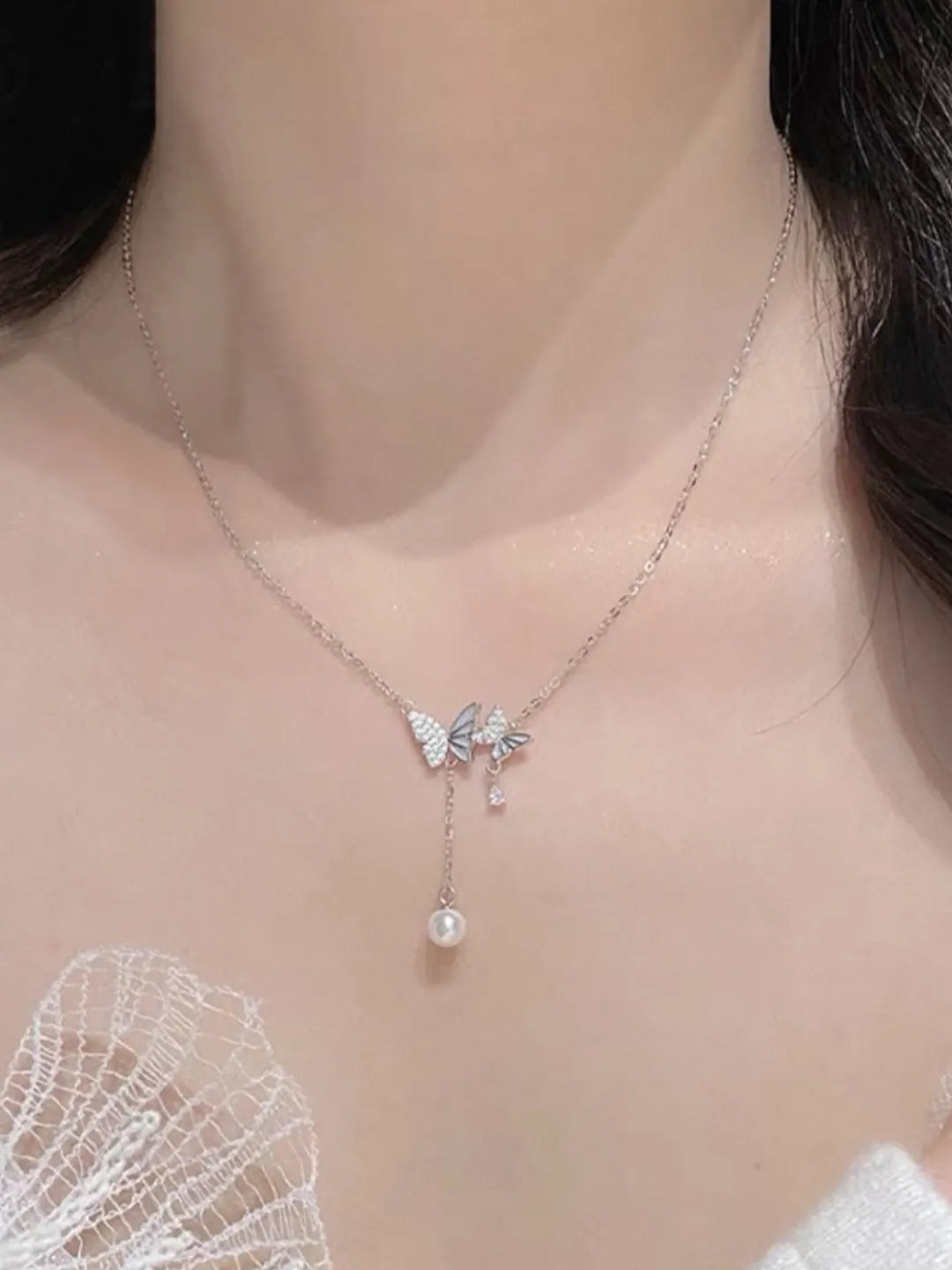 SHIMMER BUTTERFLY NECKLACE