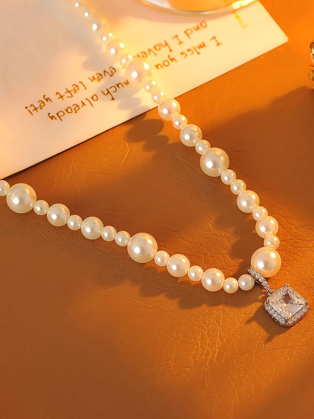 SUGAR CUBE PEARL NECKLACE