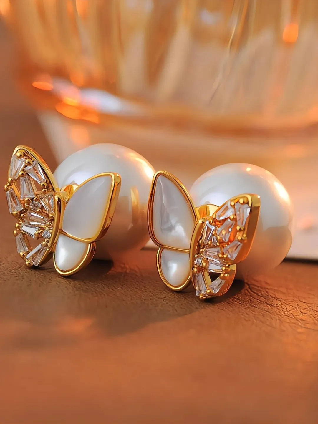 BUTTERFLY PEARL EARRINGS
