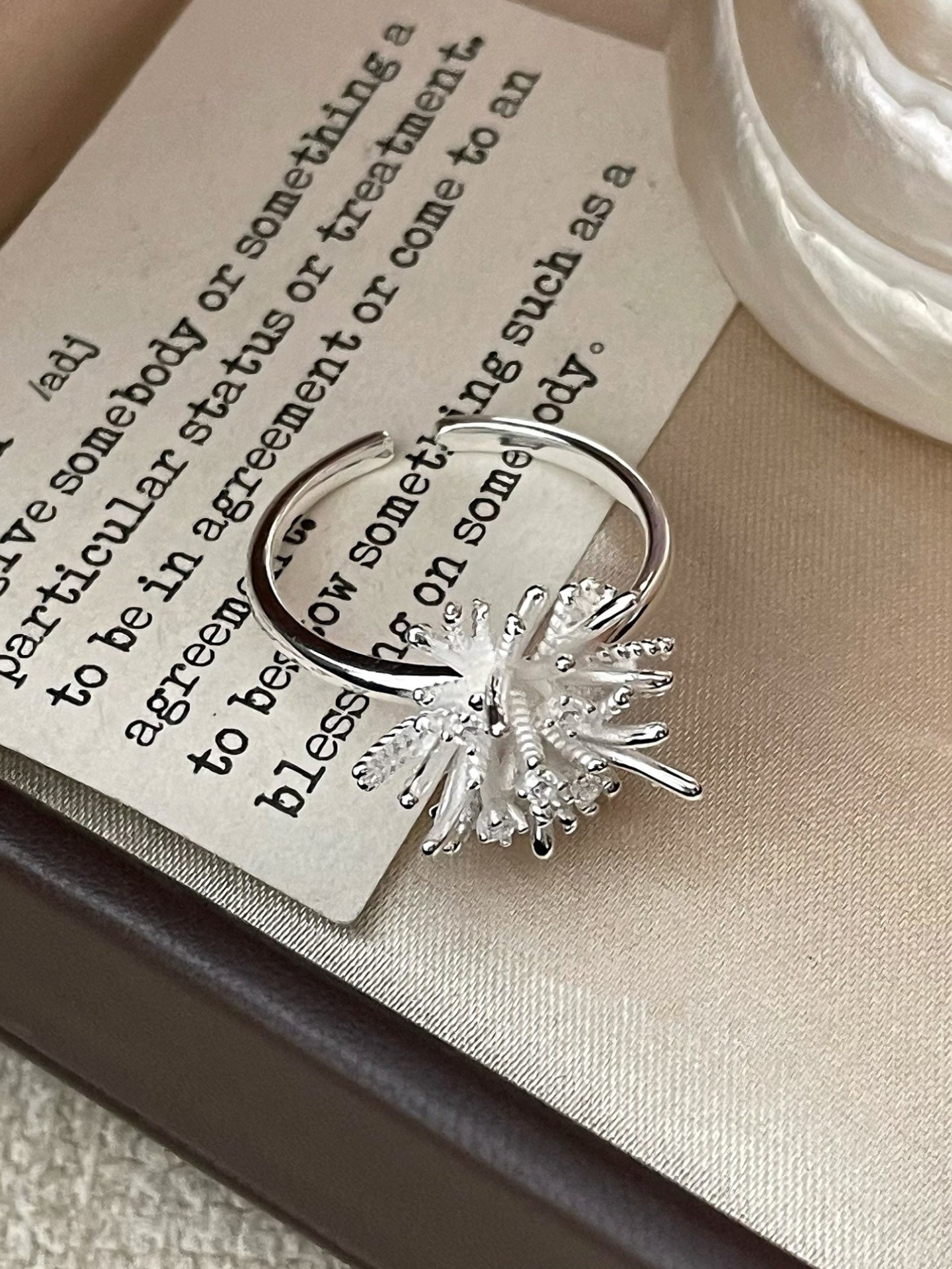 FIREWORK DESIGN RING