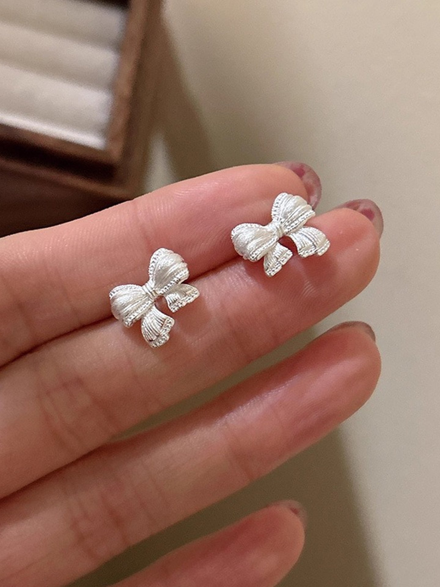 VELVET BOW EARRINGS