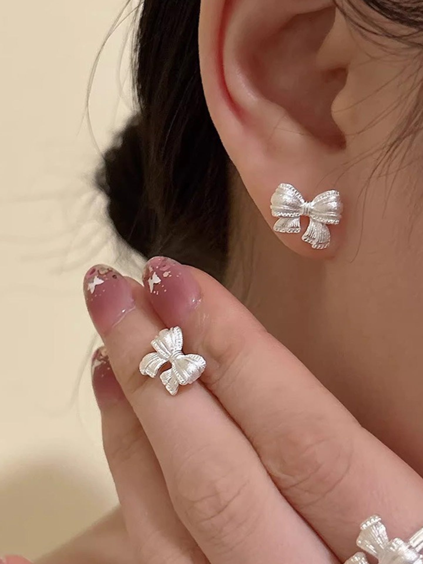 VELVET BOW EARRINGS