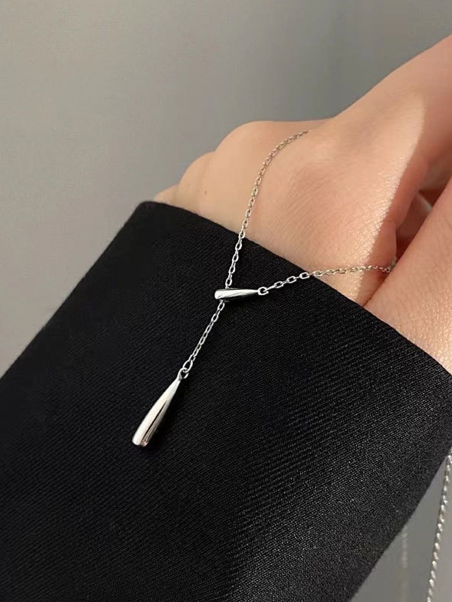 WATERDROP NECKLACE