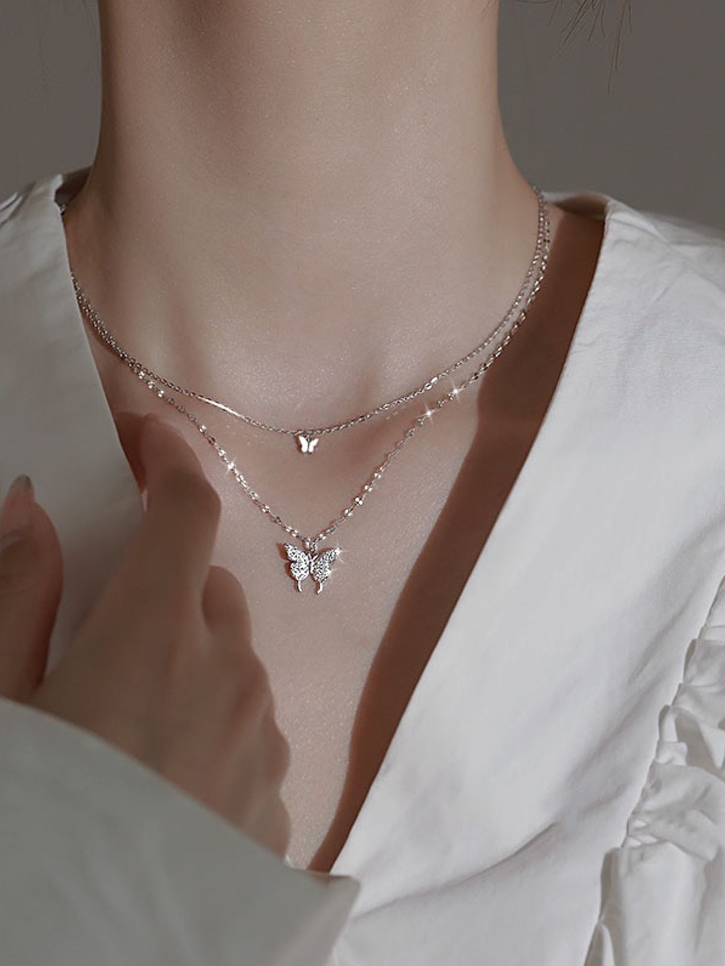 DOUBLE BUTTERFLY NECKLACE