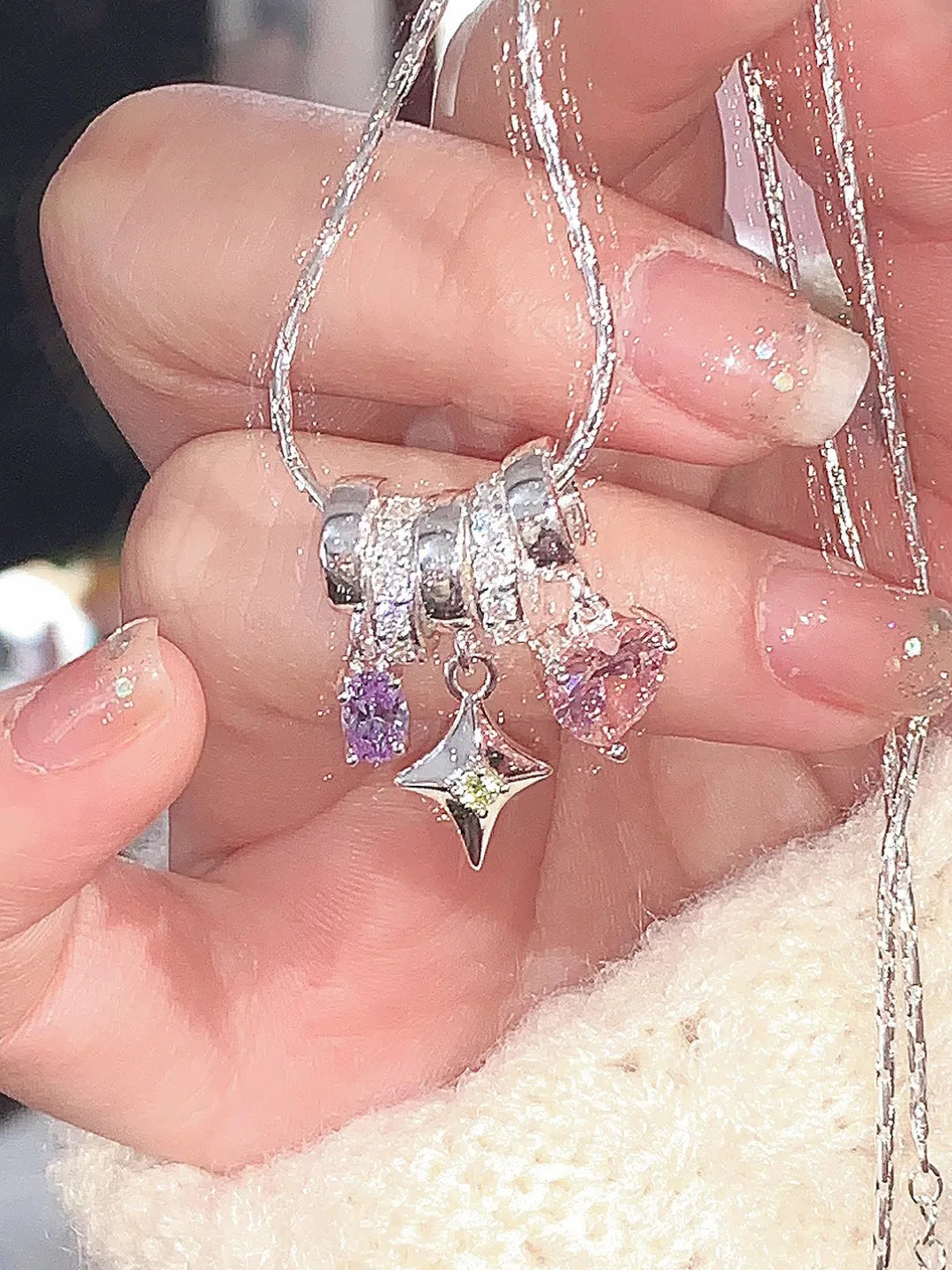 DOPAMINE STAR NECKLACE