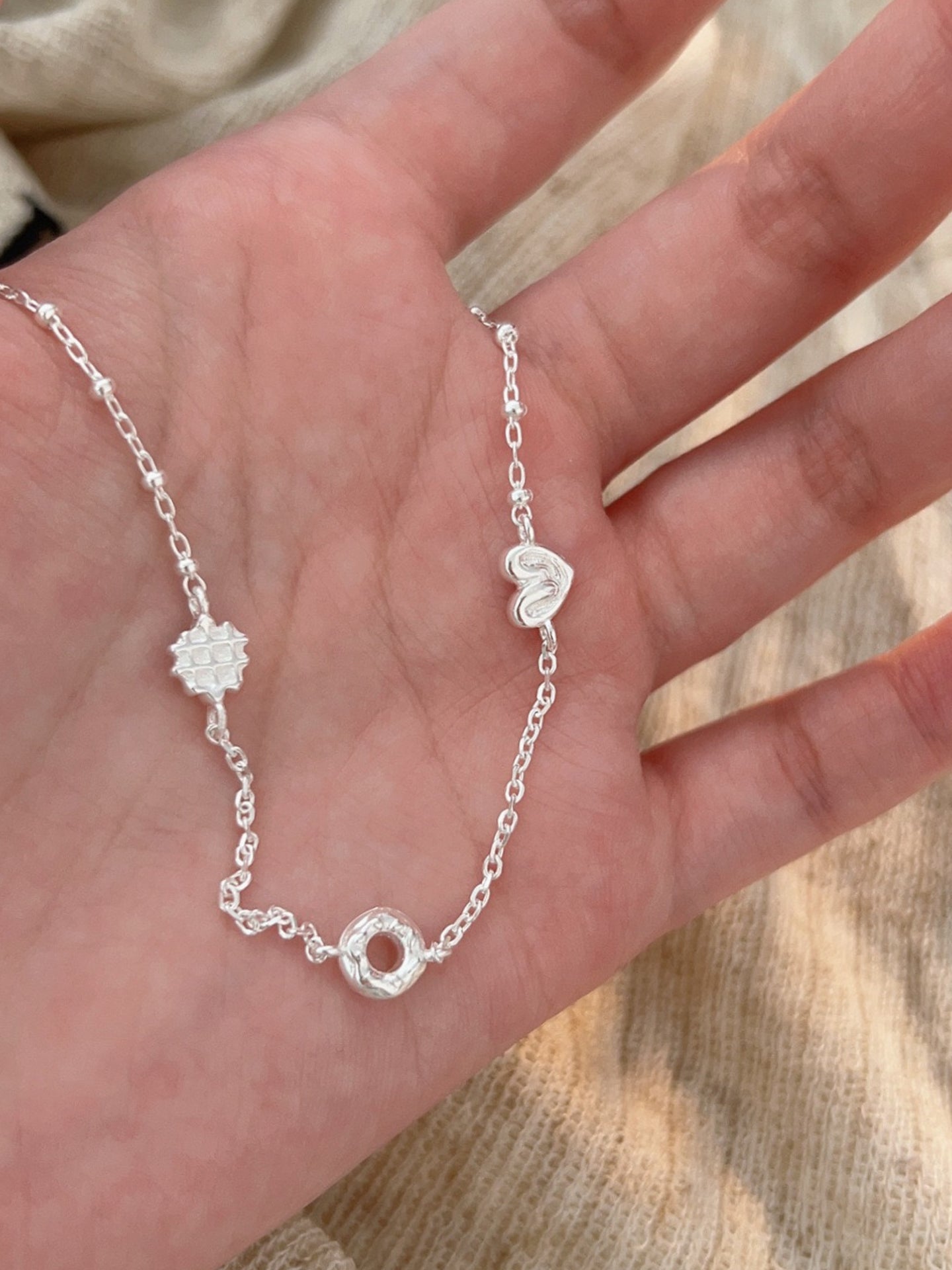 COLLIER TÊTE DE PAIN