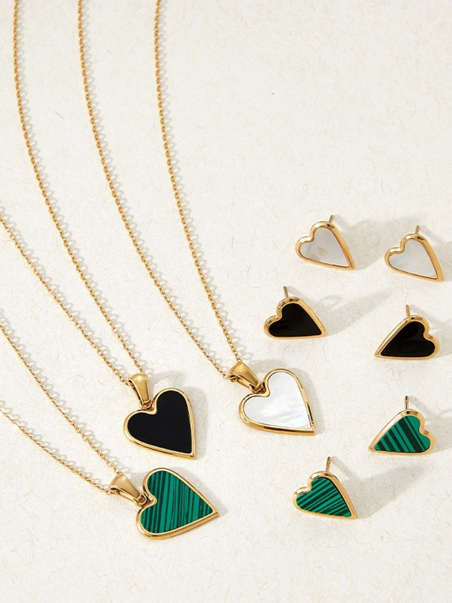 HEART NECKLACE