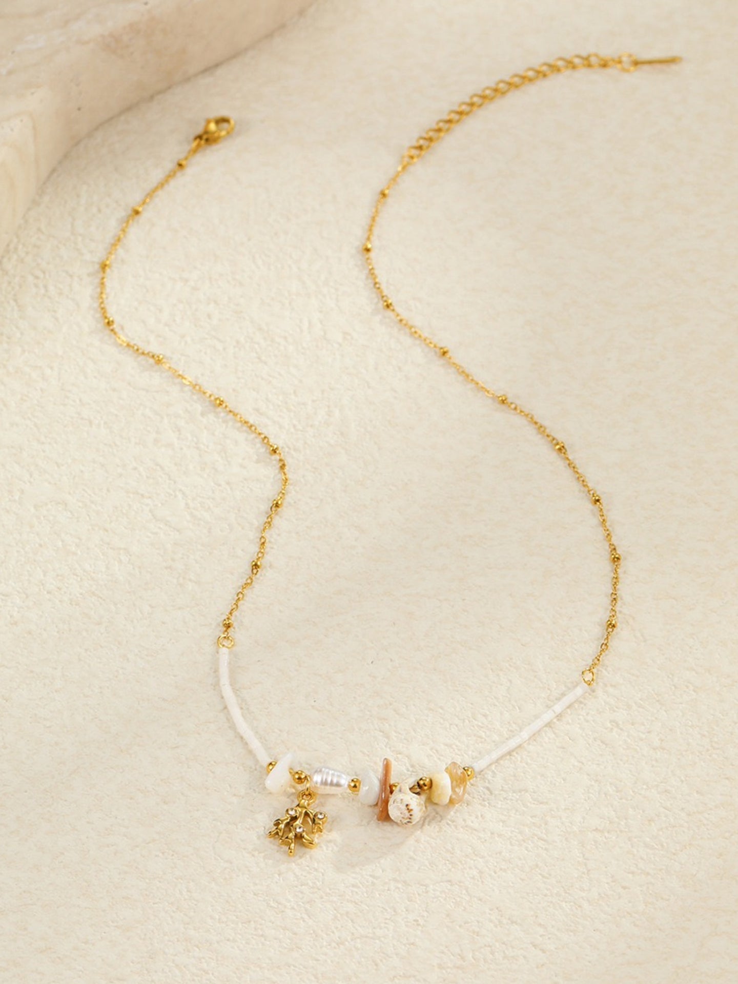 DOPAMINE OCEAN NECKLACE