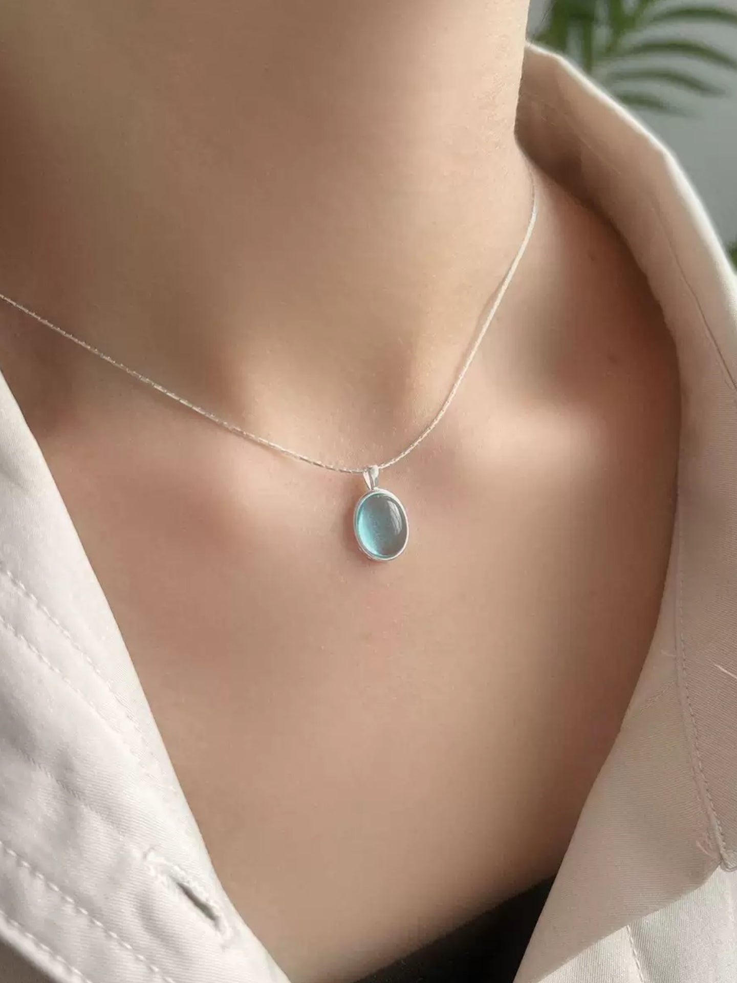 MOONSTONE NECKLACE