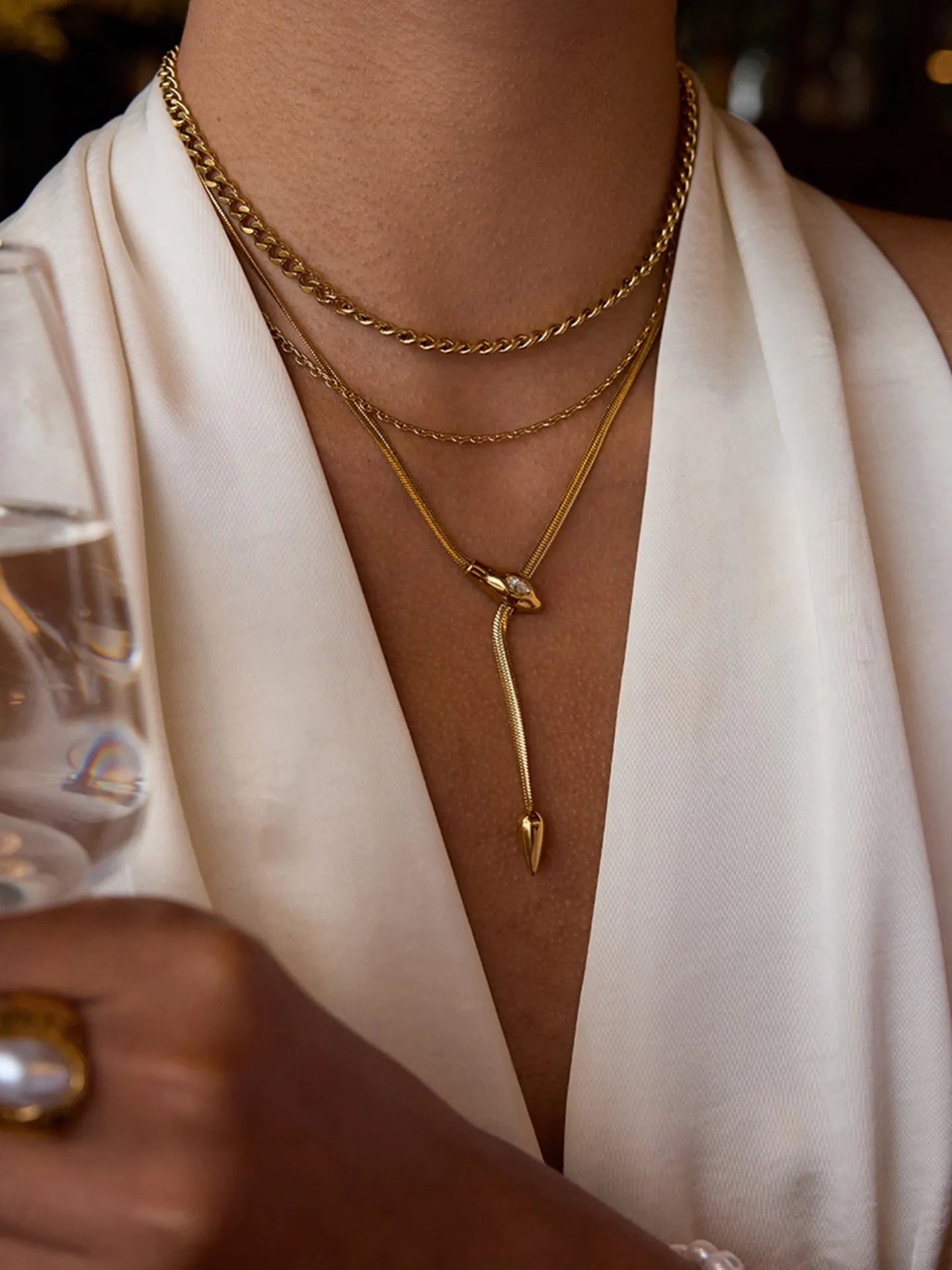 SNAKE NECKLACE