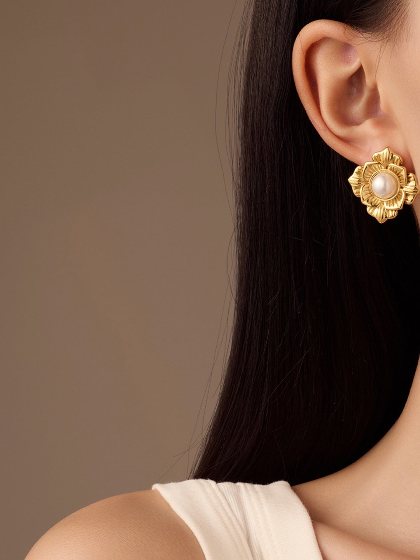 3D FLORAL PEARL EARRINGS