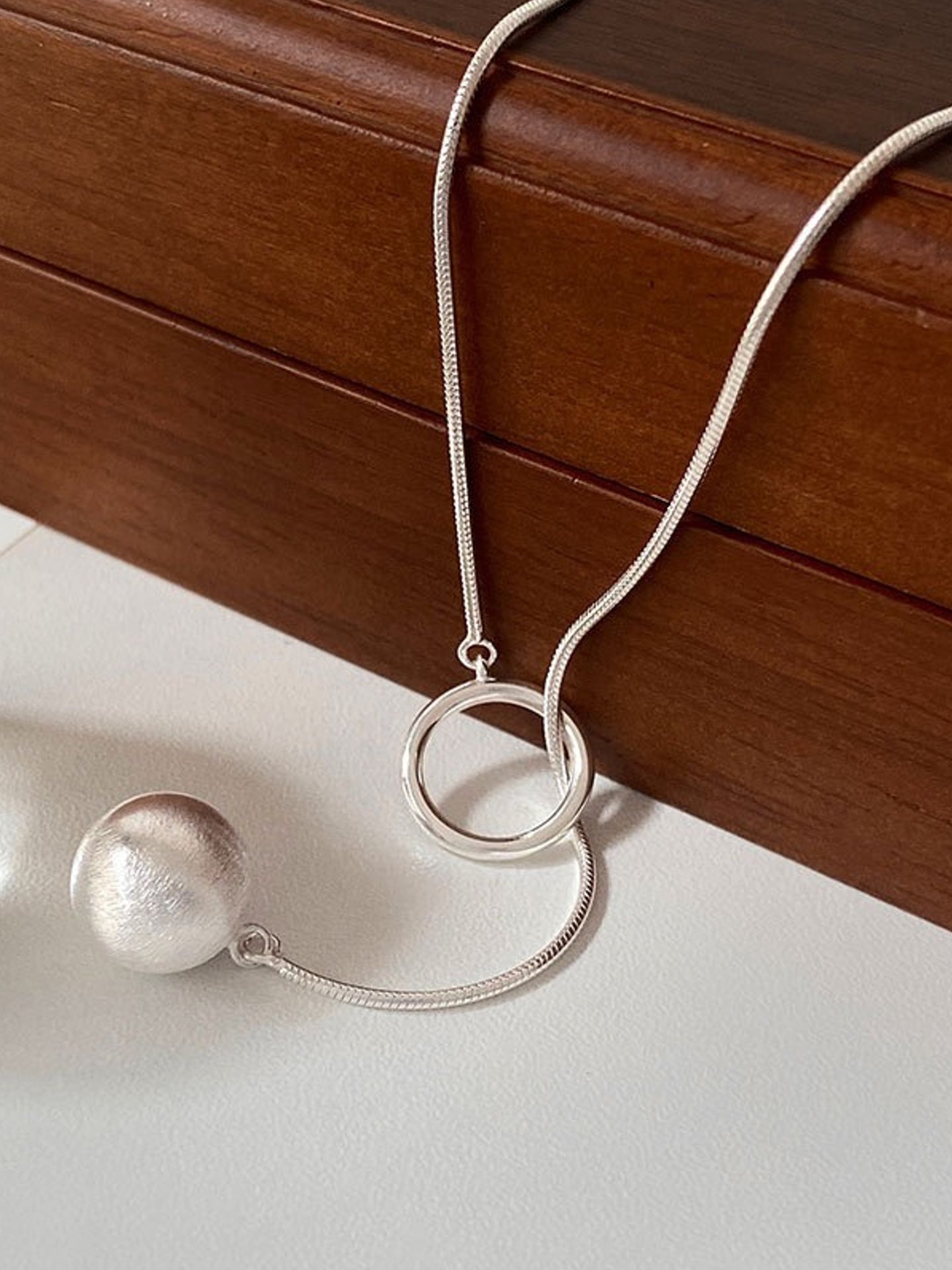SPHERE PENDANT NECKLACE